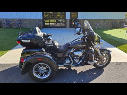 2021 HARLEY DAVIDSON TRI GLIDE FLHTCUTG  